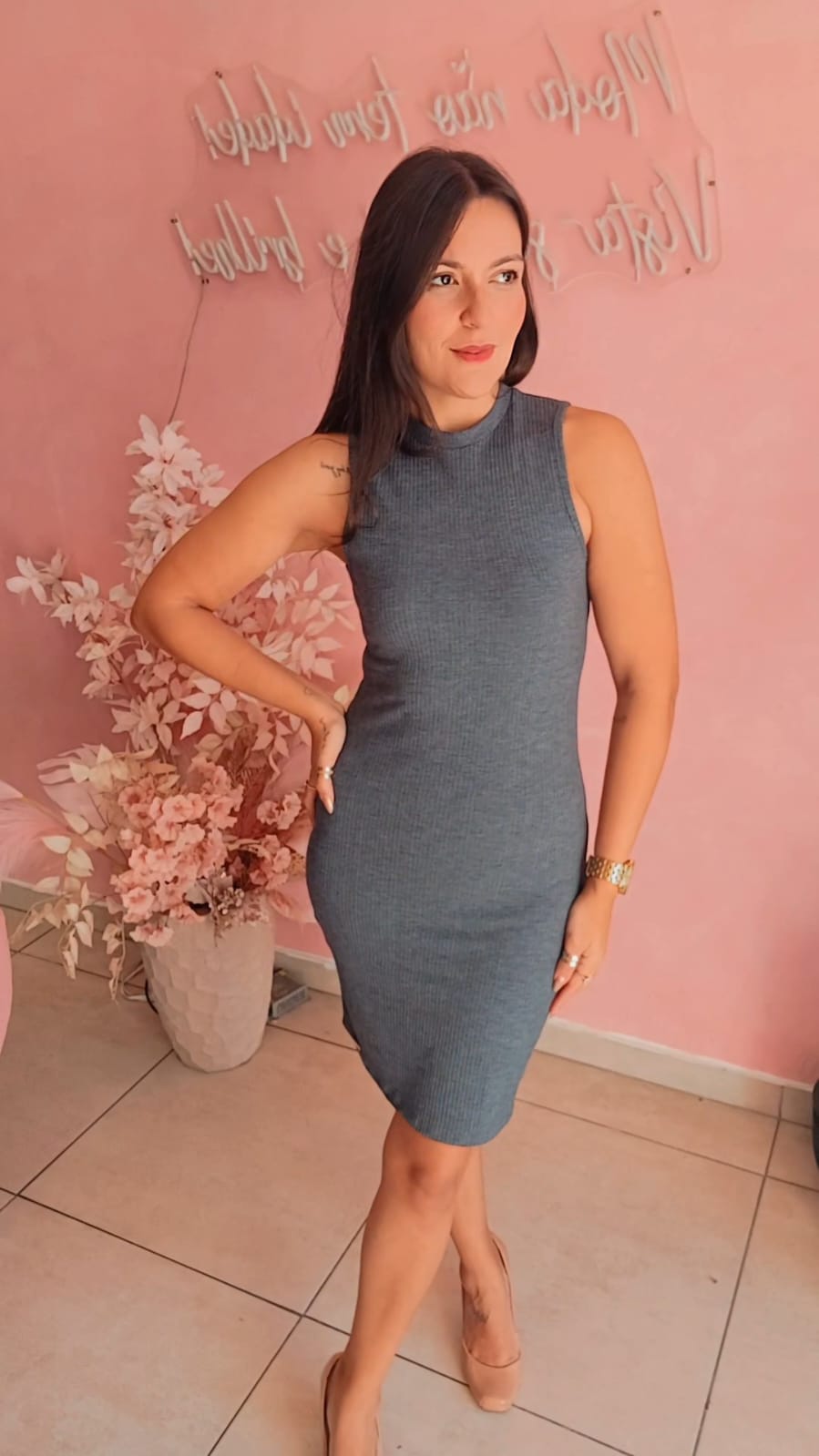 Vestido Curto Ribana sem manga Cinza