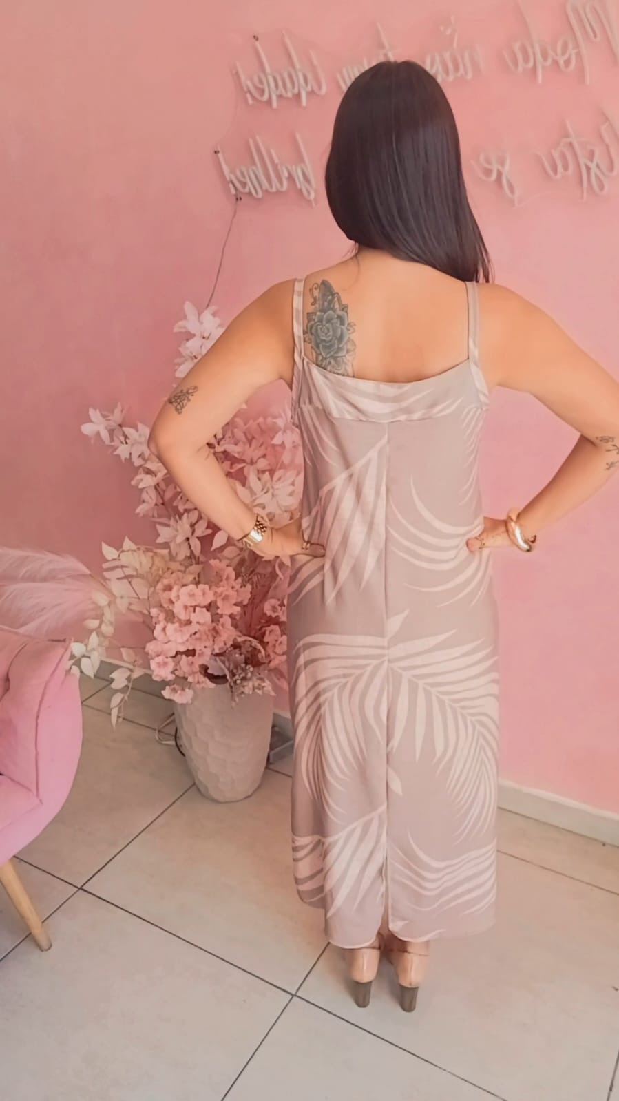 Vestido Mid decote quadrado alça fina Estapa folhagens