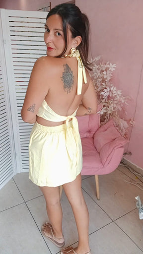 Macaquinho amarelo manteiga com fivela