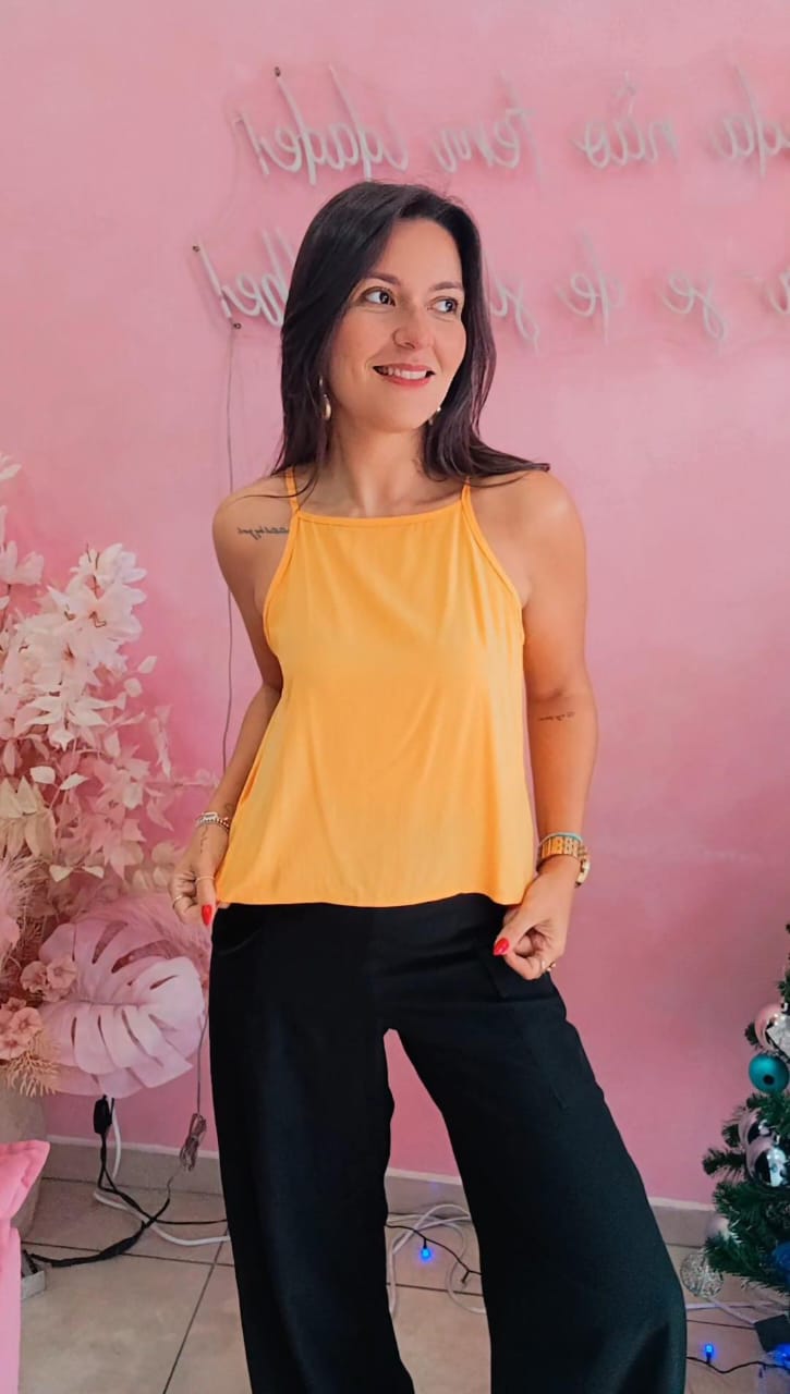 Blusa Viscose alça fina decote quadrado - Mostarda