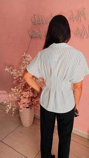 Camisa risca de giz manga curta