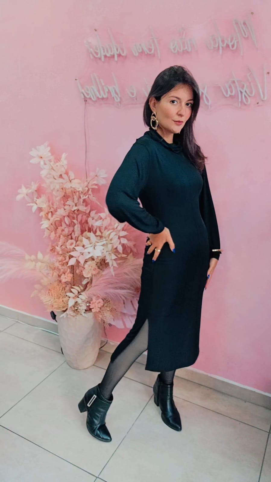 Vestido Mid manga longa com gola texturizado Preto