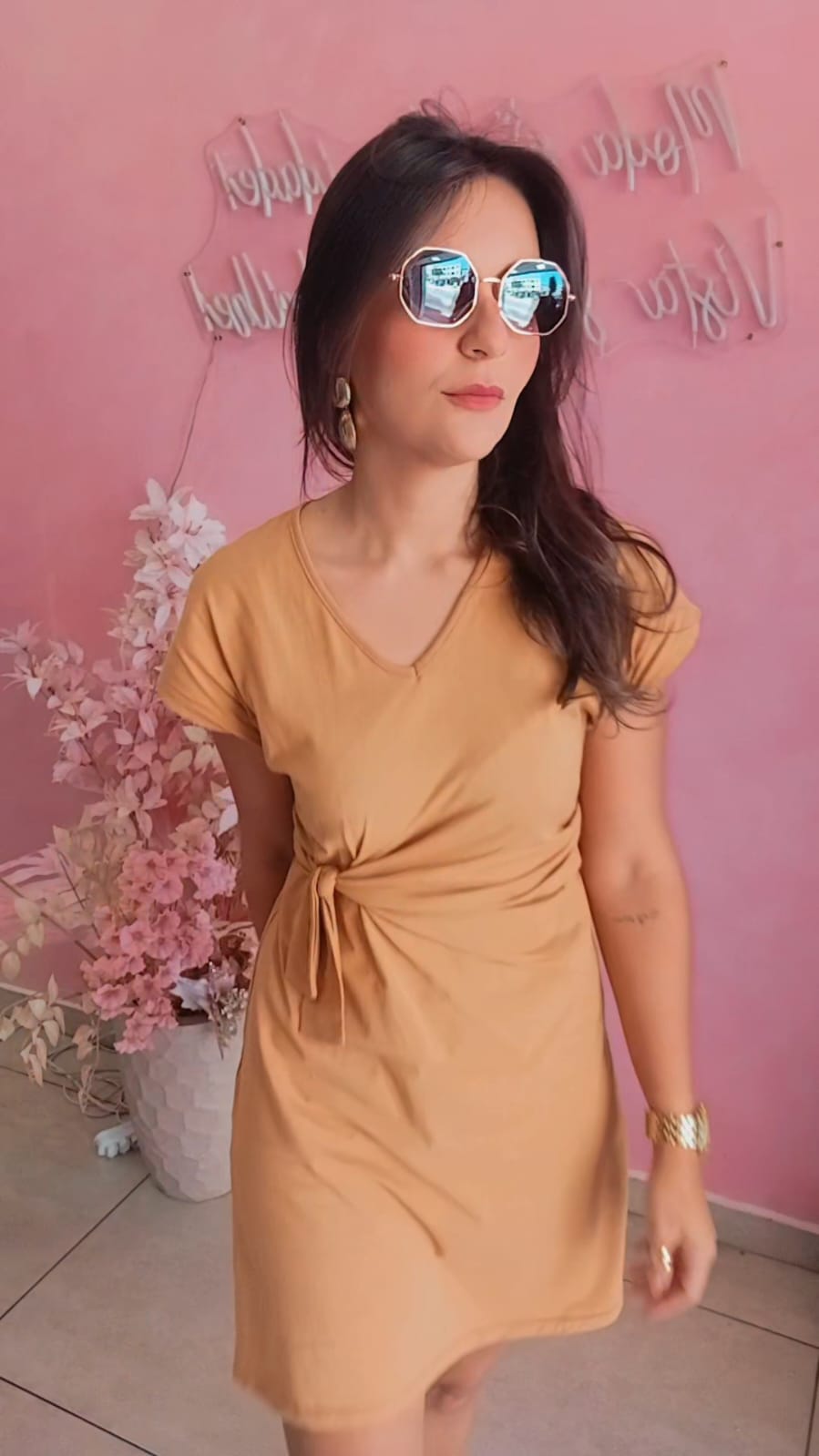 Vestido Malha ocre manga curta