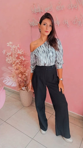 Blusa ombro caido manga 7/8 animal print