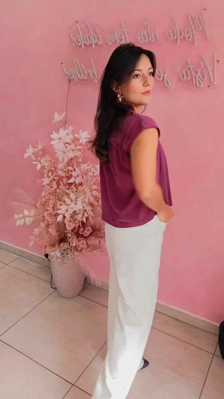 Blusa Ampla decote em V  - Roxa