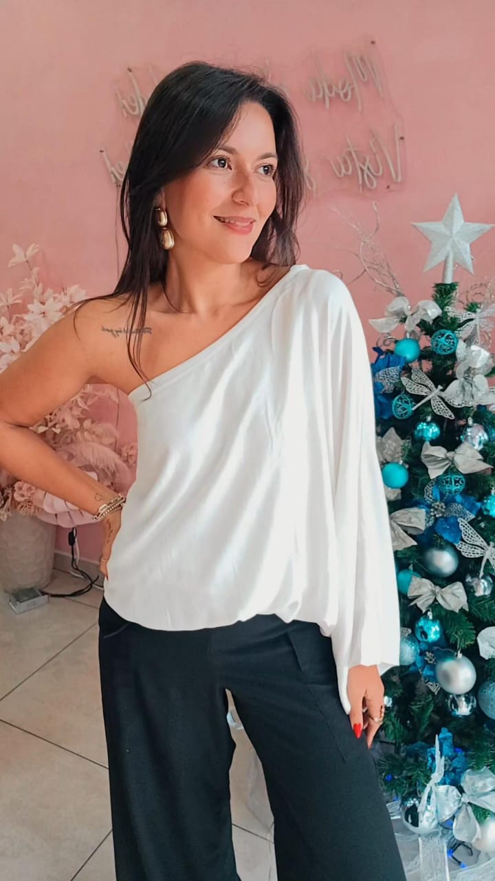 Blusa Ombro único com manga longa Branca