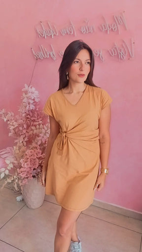 Vestido Malha ocre manga curta